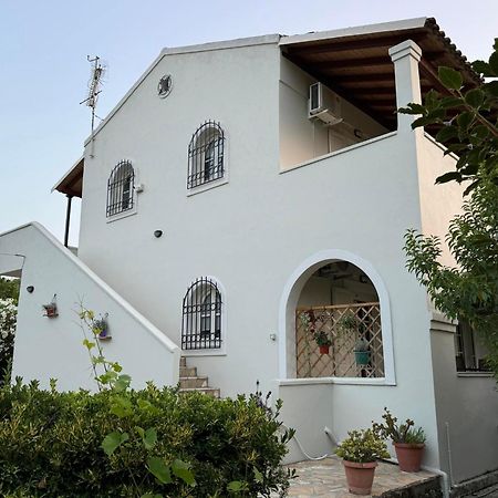 Kouros Apartments Litheres エクステリア 写真