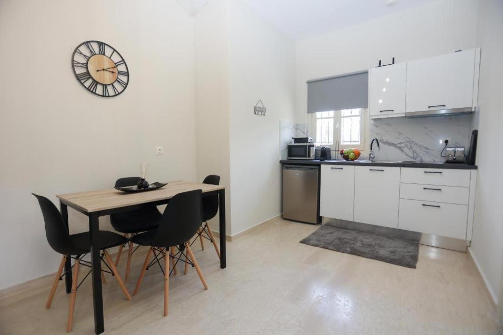 Kouros Apartments Litheres エクステリア 写真