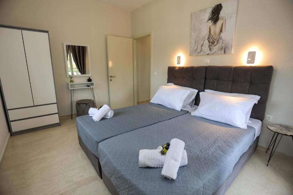 Kouros Apartments Litheres エクステリア 写真