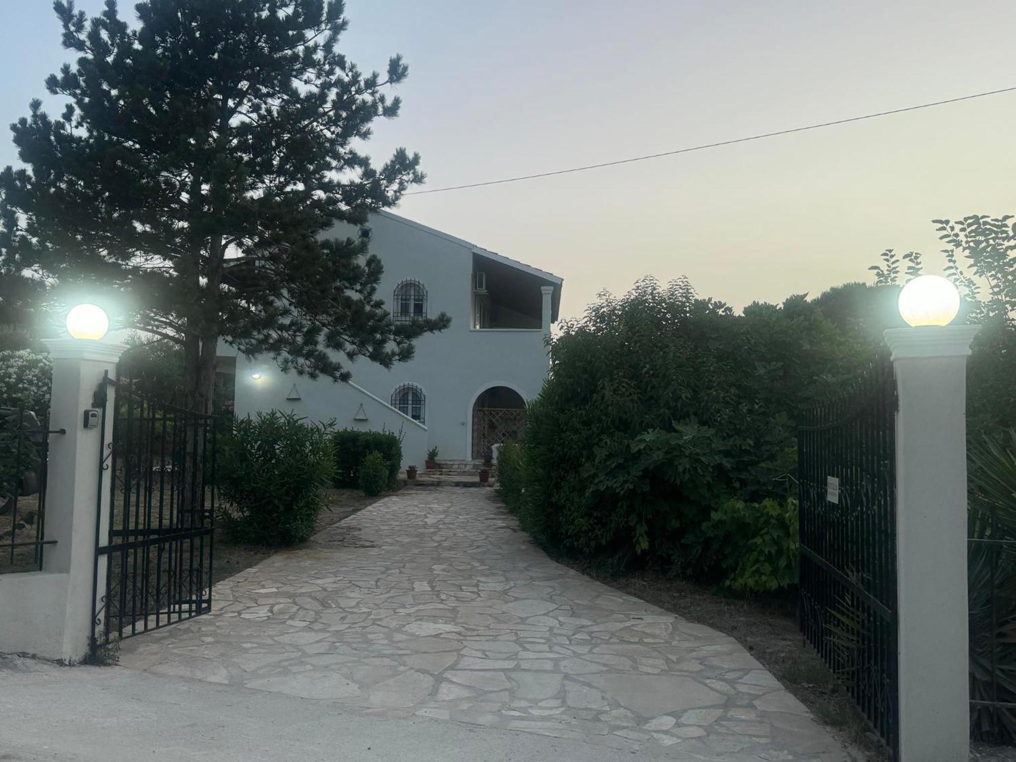 Kouros Apartments Litheres エクステリア 写真